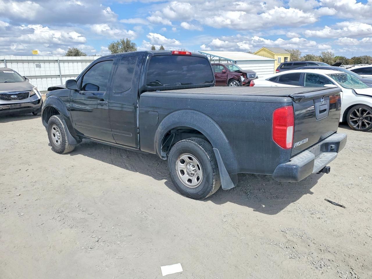 2017 Nissan Frontier S