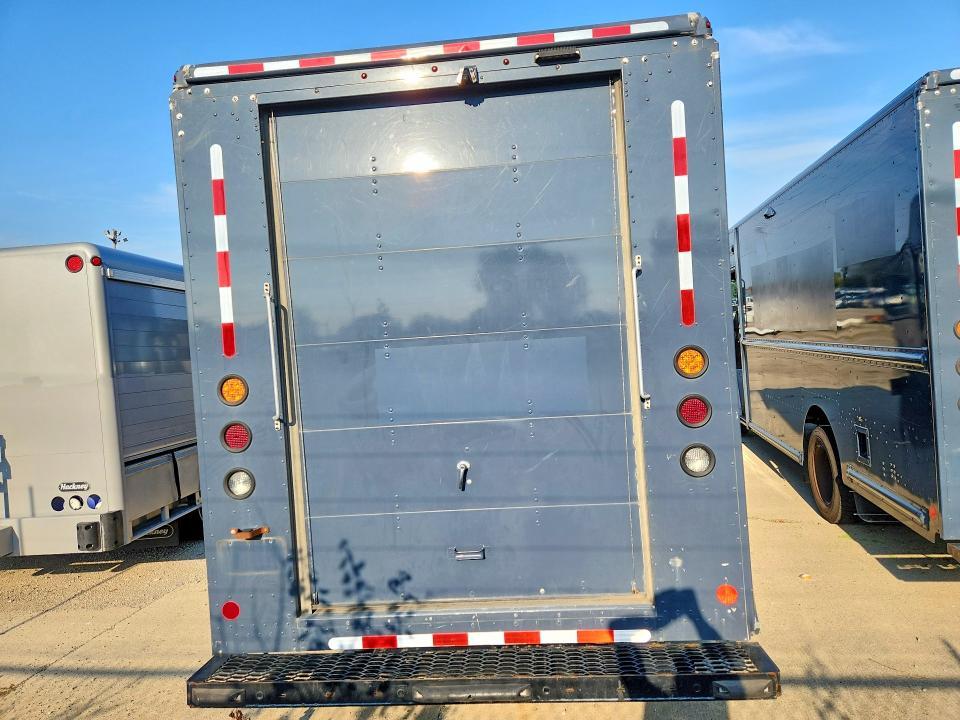 2020 Ford F59