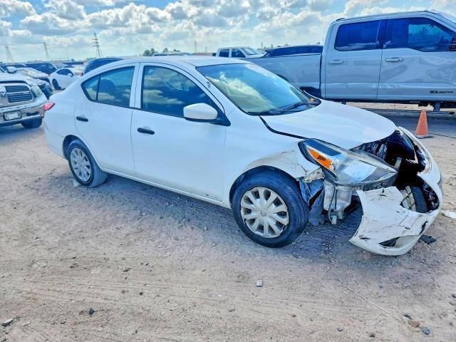 2016 Nissan Versa 1.6 S