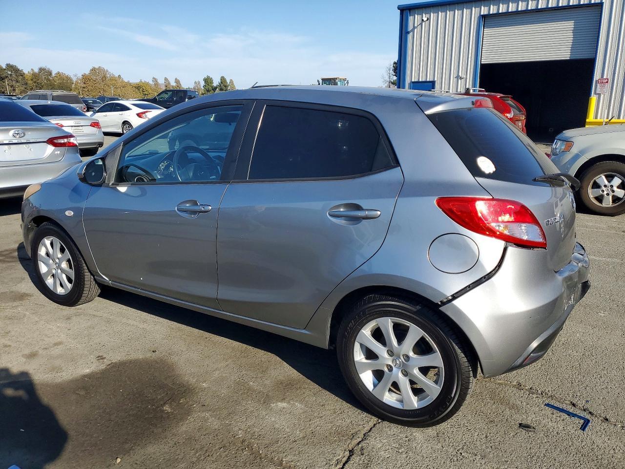 2012 Mazda 2