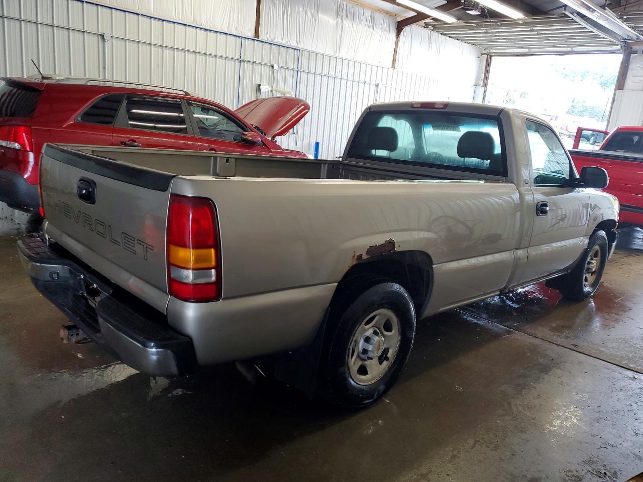 2002 Chevrolet Silverado C1500