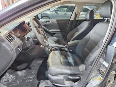 2011 Volkswagen Jetta 4D SE