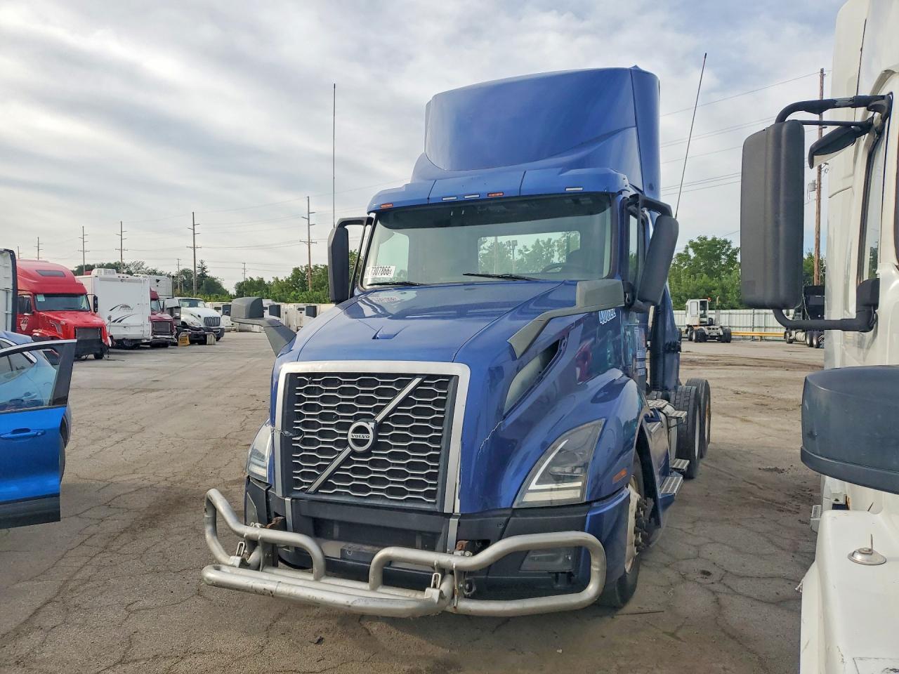 2018 Volvo VNL Semi Truck