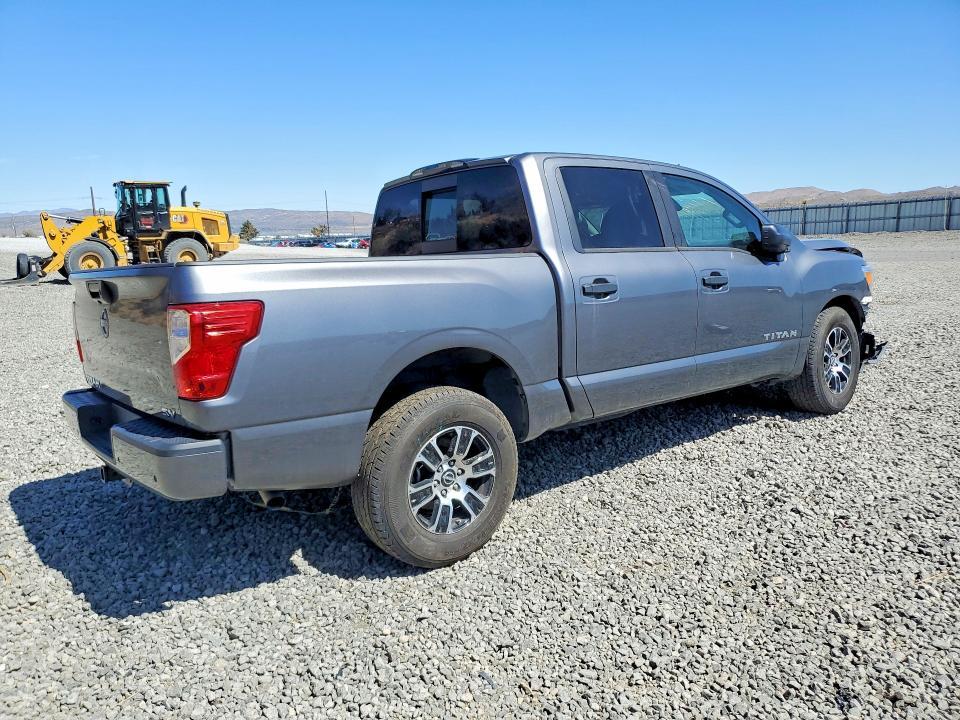 2024 Nissan Titan SV