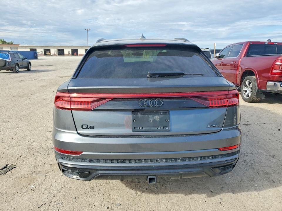 2021 Audi Q8 Prestige S-LINE