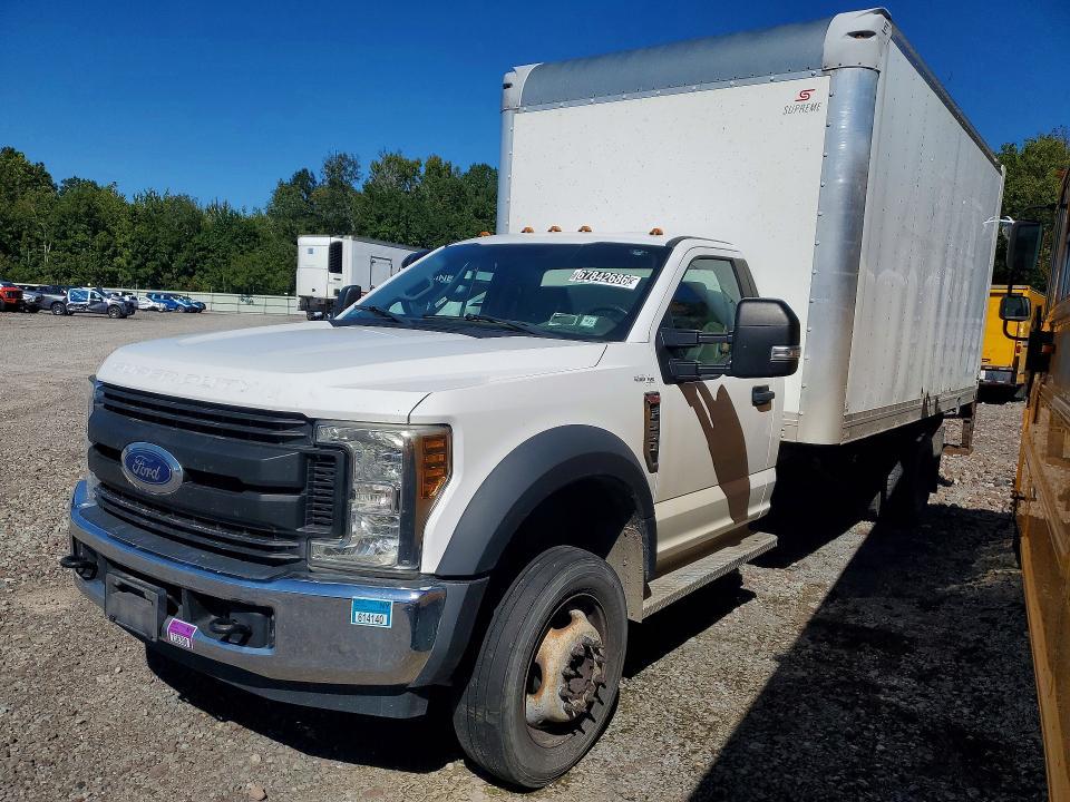 2019 Ford F550 Super Duty BOX Truck