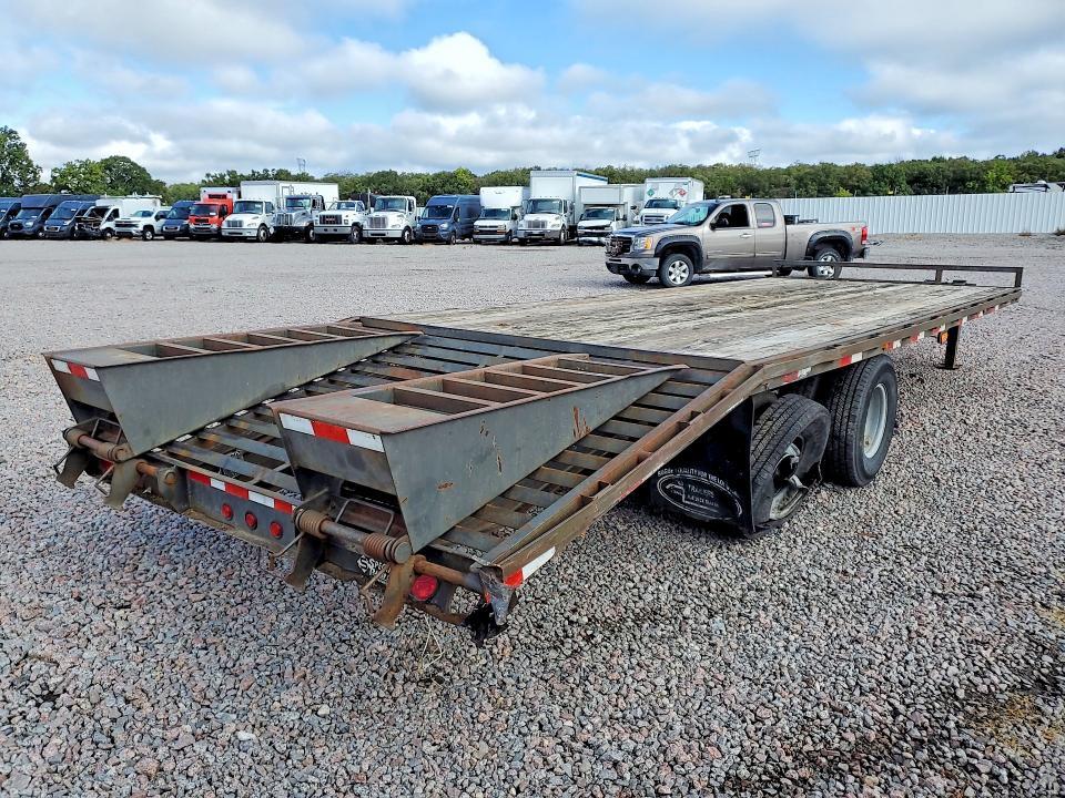 2002 Ldtl 2002 Load Trail Equipment Trailer