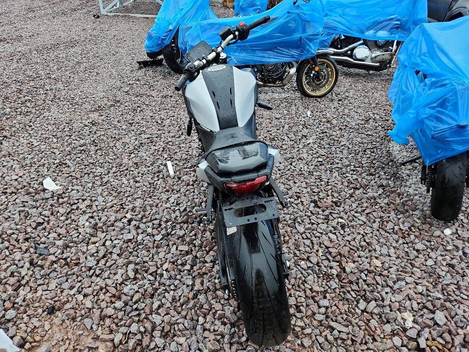 2025 Yamaha MTN690