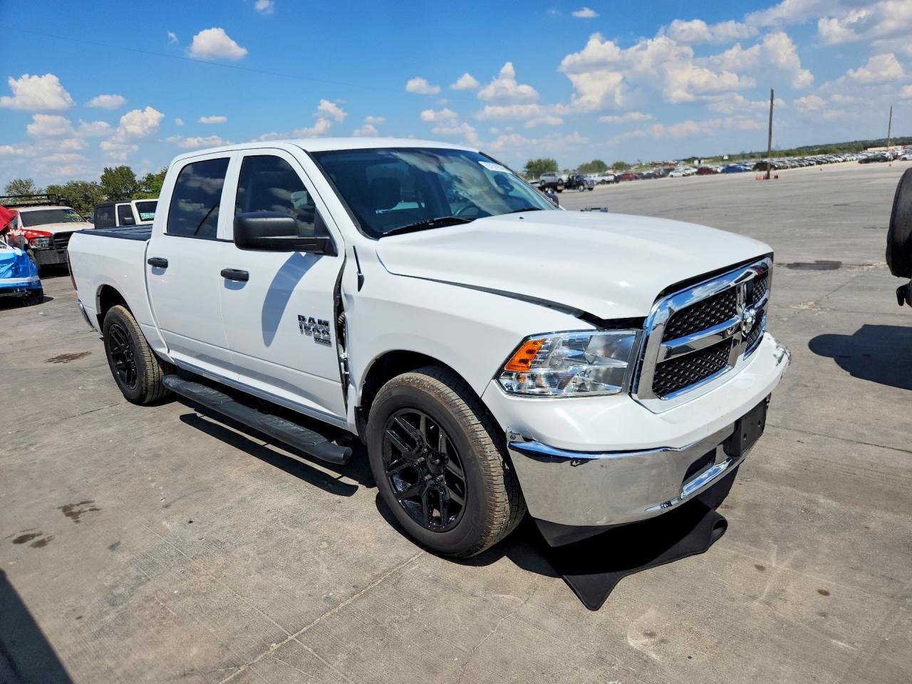 2022 Dodge RAM 1500 Classic SLT