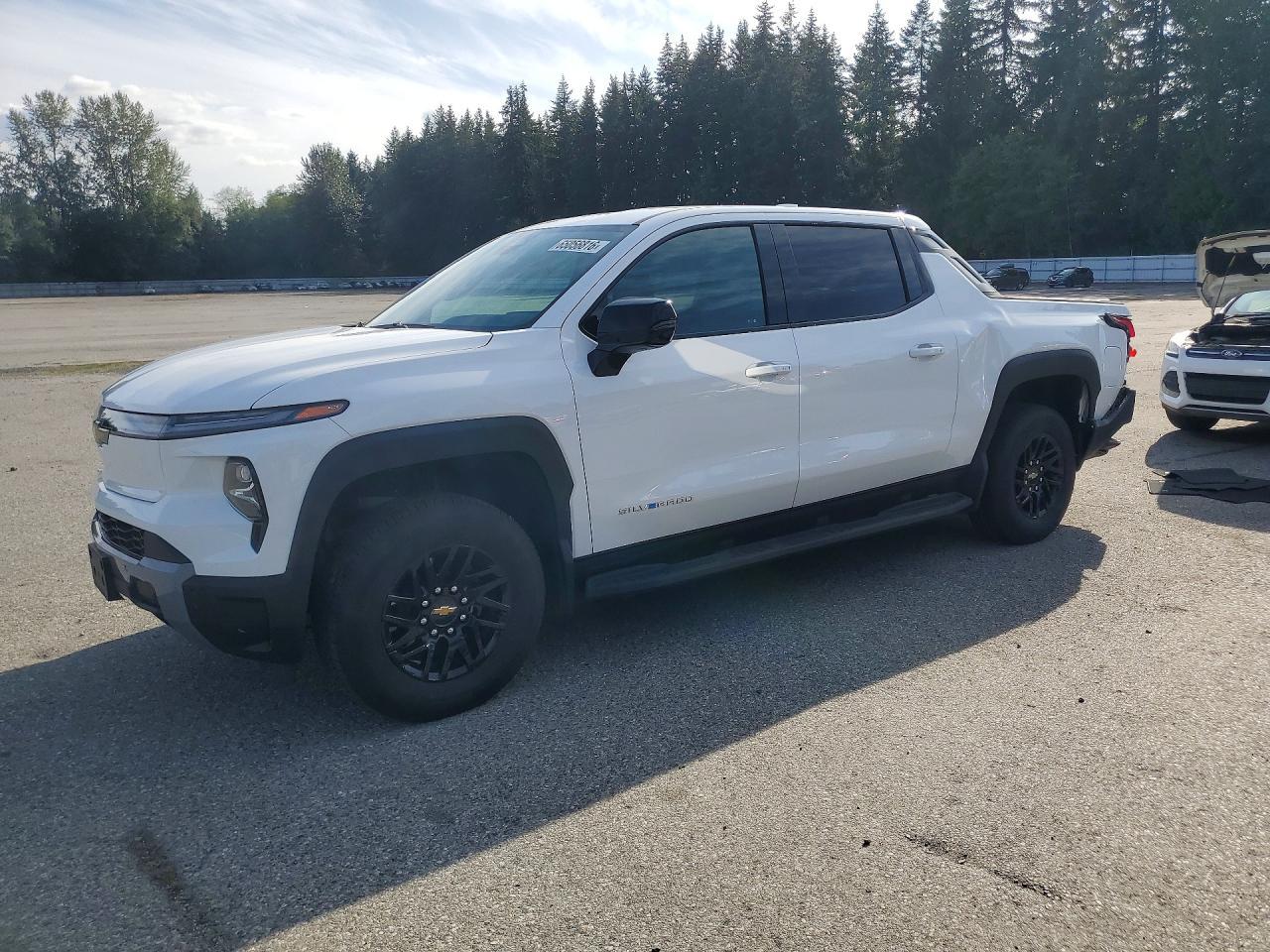 2025 Chevrolet Silverado LT
