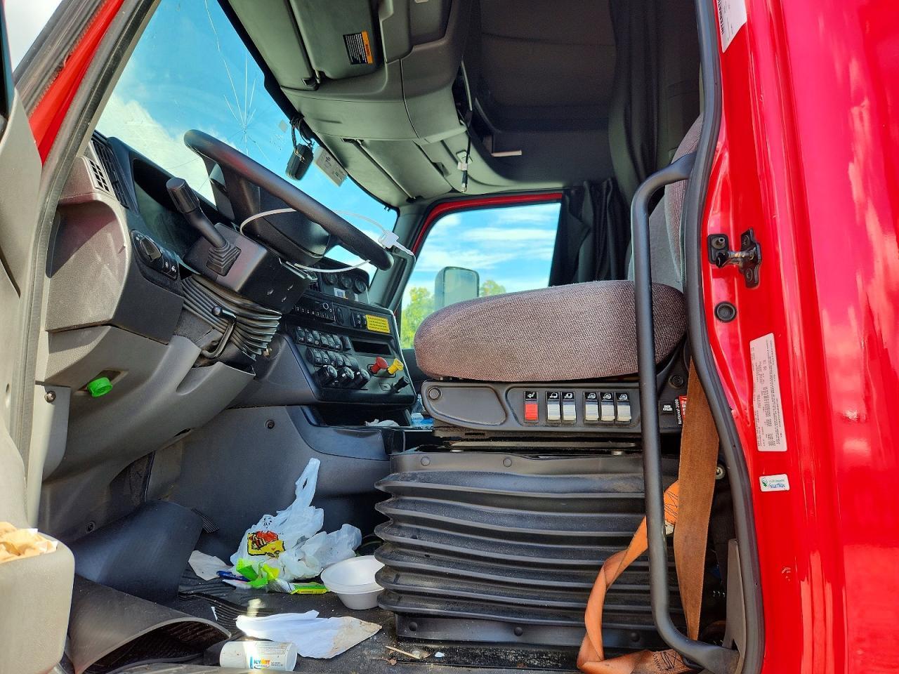 2022 International LT625 Semi Truck