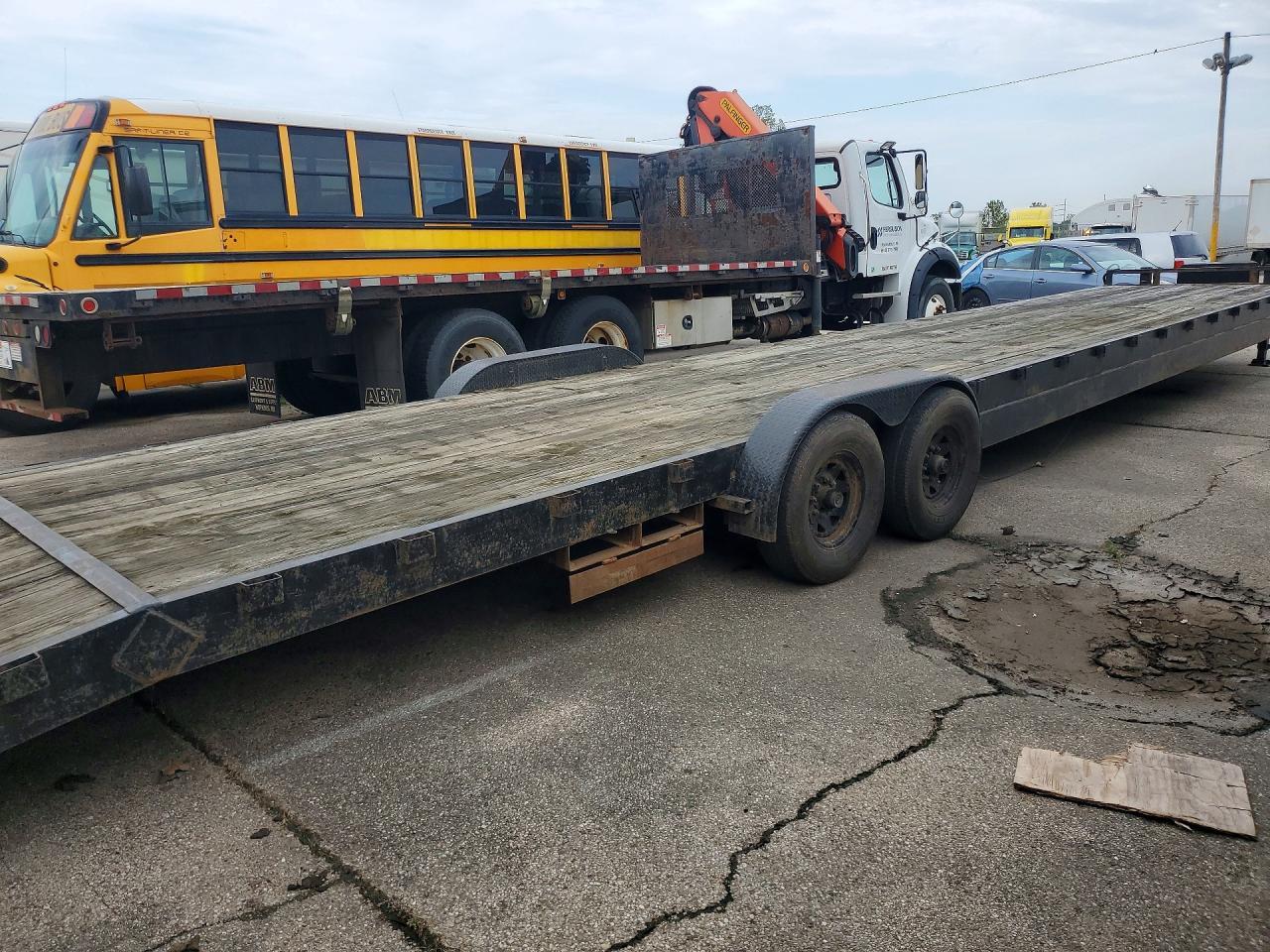 2007 PJ Equipment Trailer