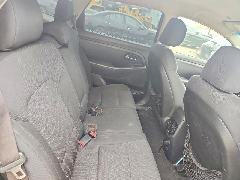 2015 KIA Rondo LX