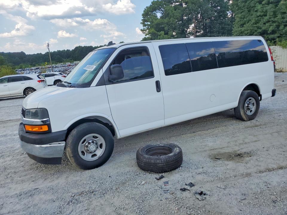 2017 Chevrolet Express G3500 LT