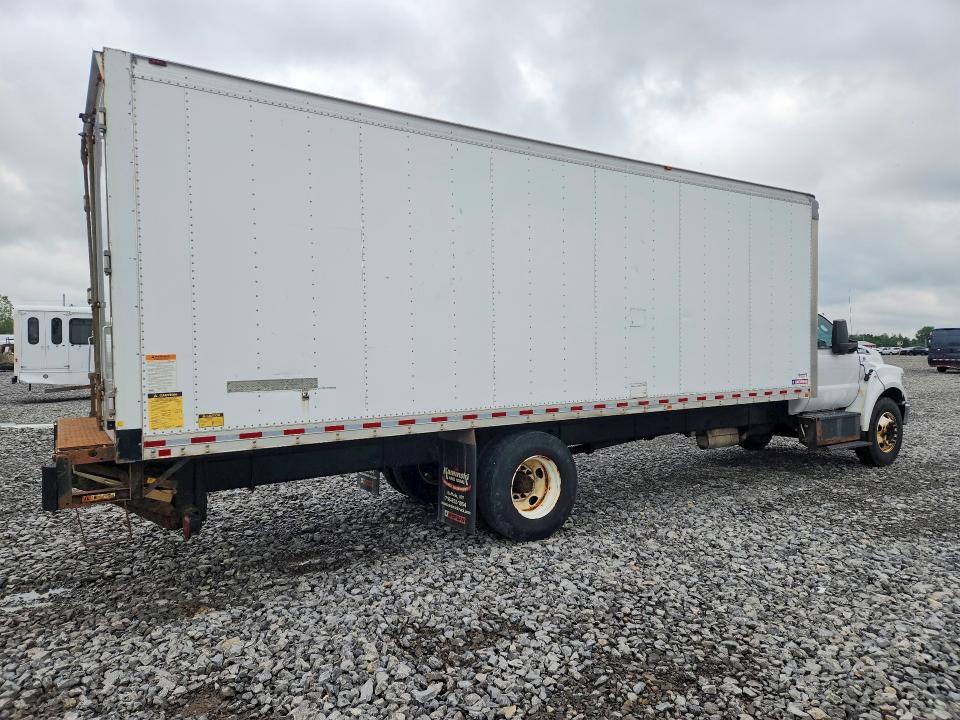 2017 Ford F650 Super Duty BOX Truck