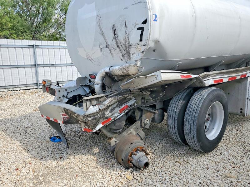 2013 Heil Tank Trailer