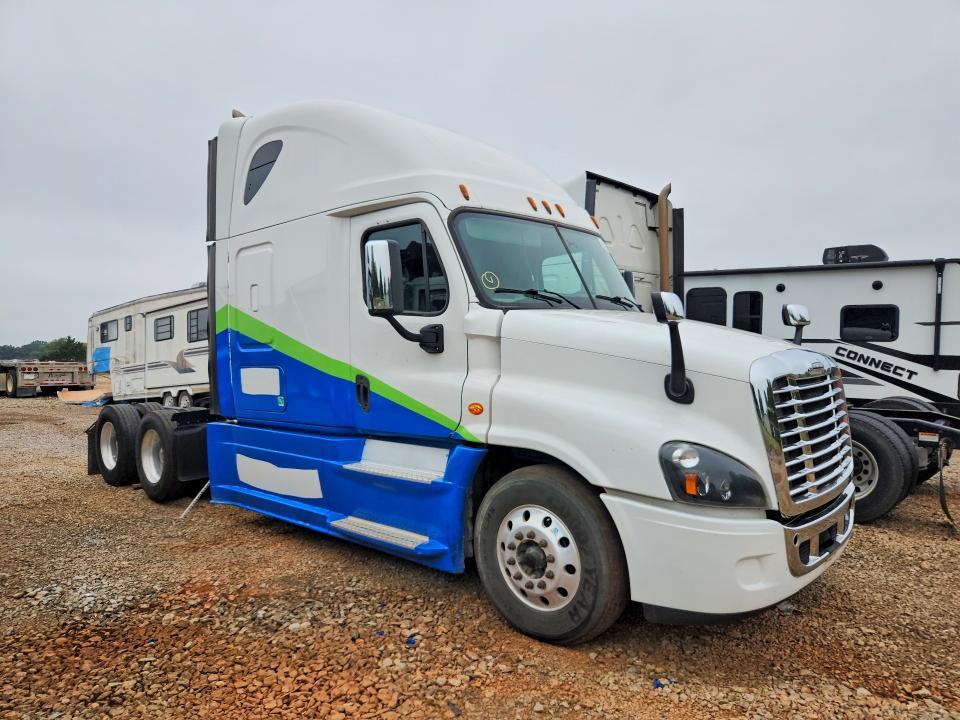 2017 Freightliner Cascadia 125 Semi Truck