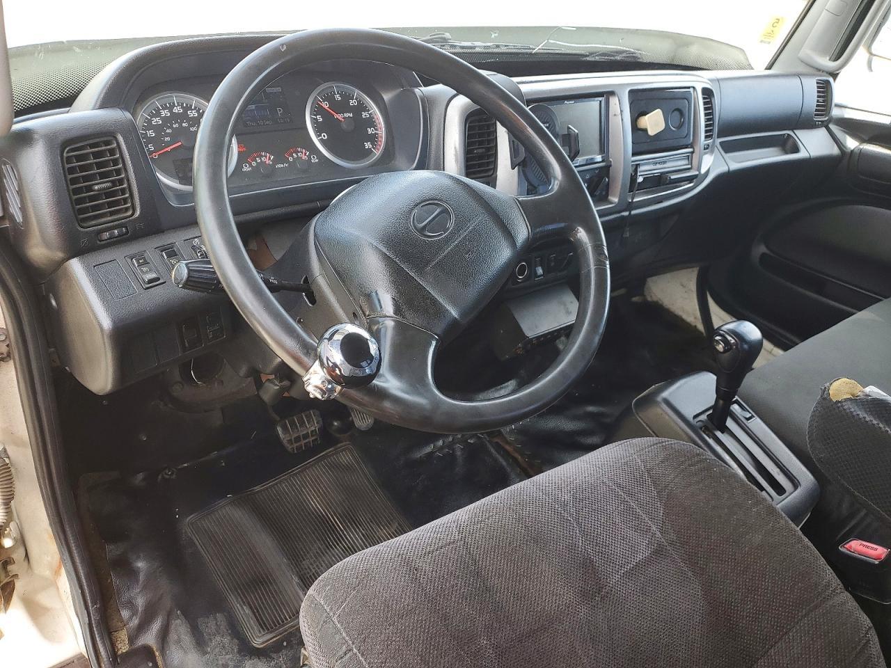 2014 Hino 258 268