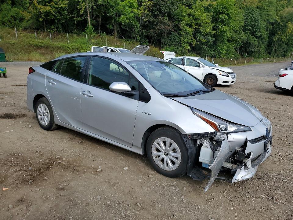 2021 Toyota Prius LE