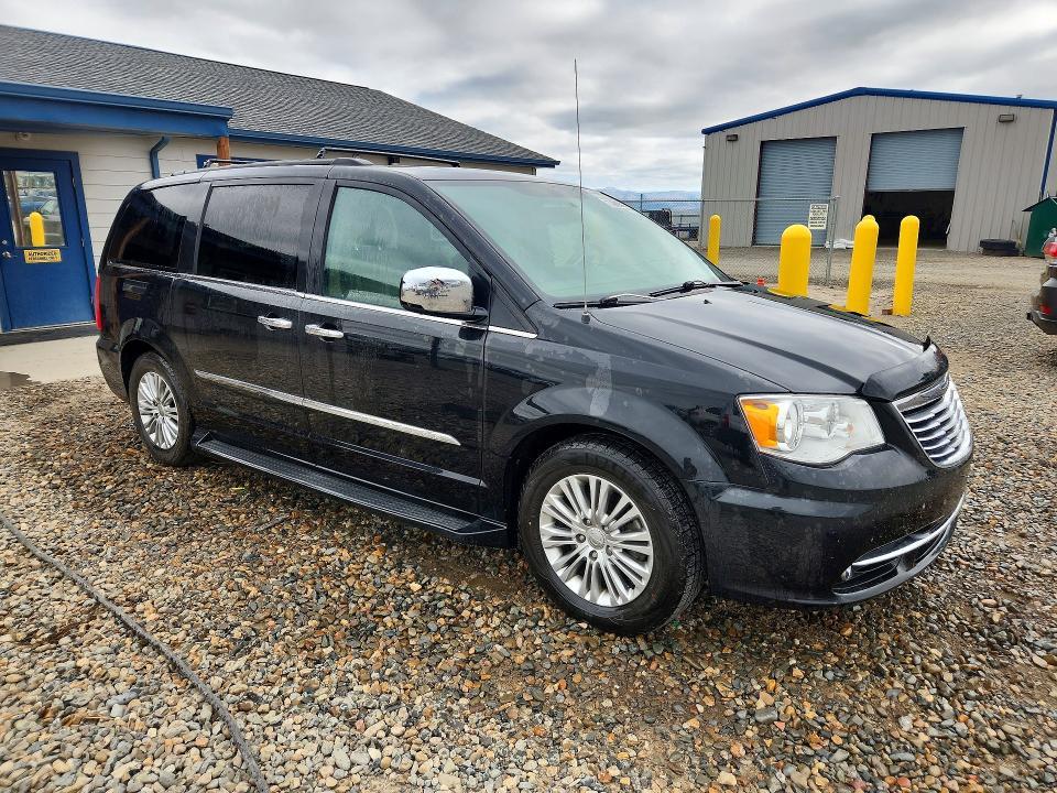 2016 Chrysler Town & Country Touring L