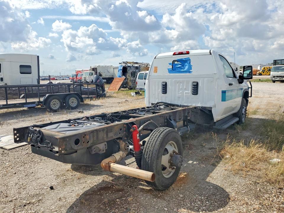 2022 Chevrolet Silverado C3500