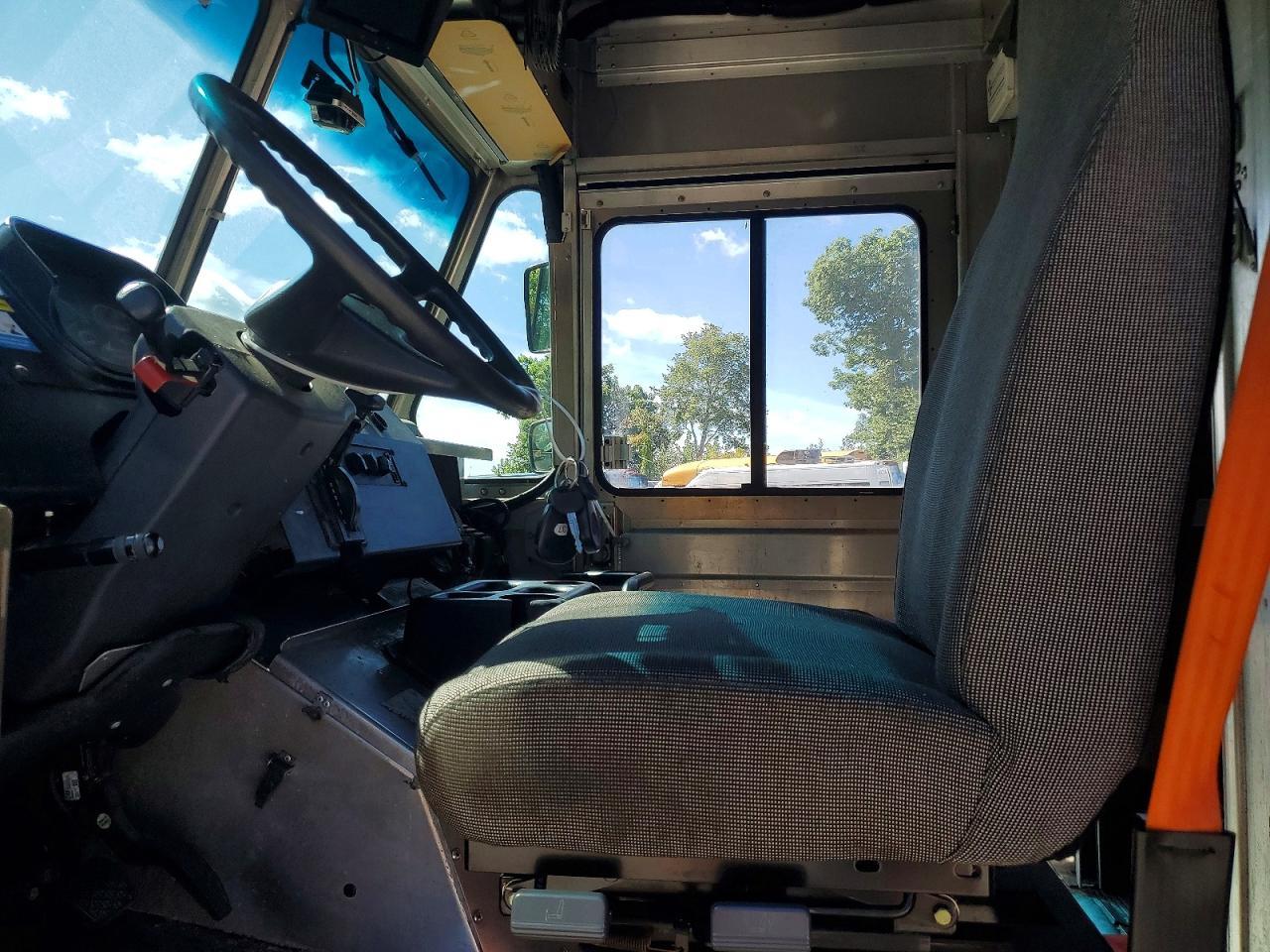 2021 Freightliner MT45 Chassis Delivery Truck