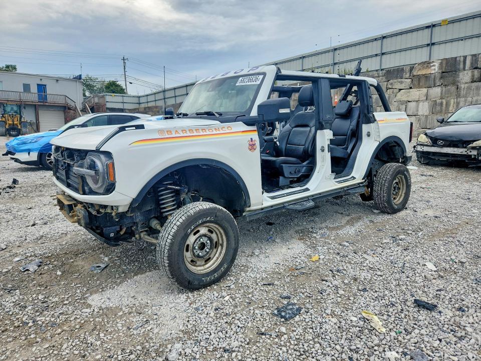 2021 Ford Bronco Base