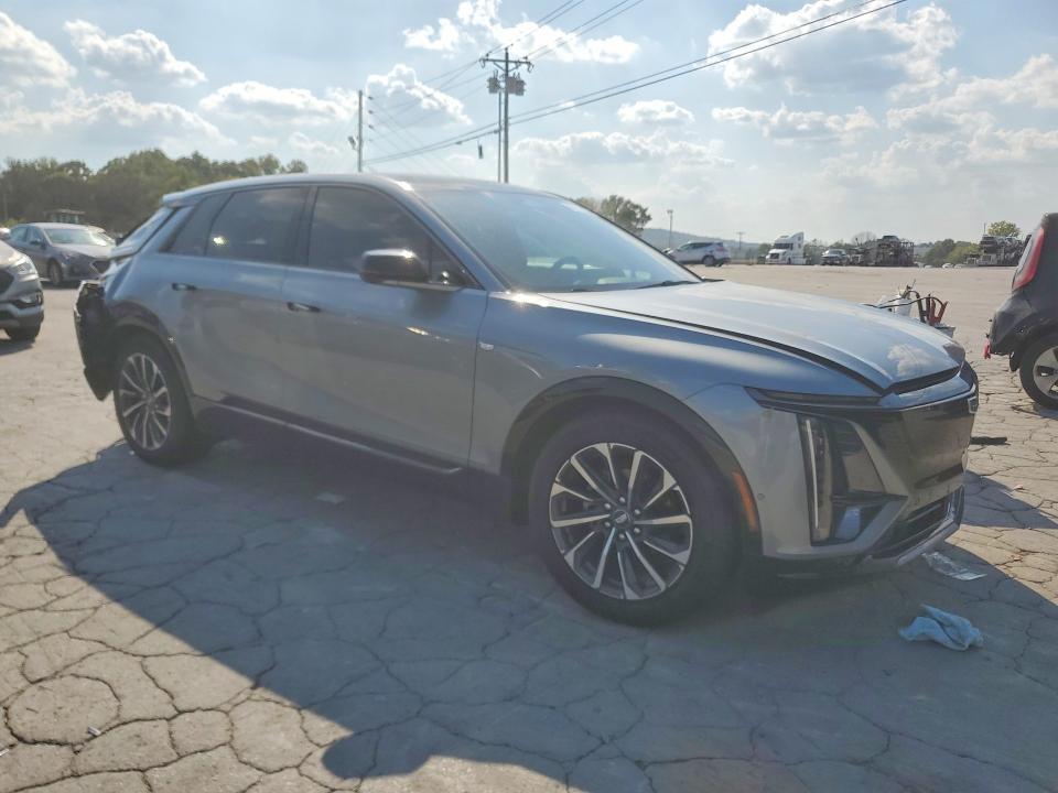 2024 Cadillac Lyriq Sport