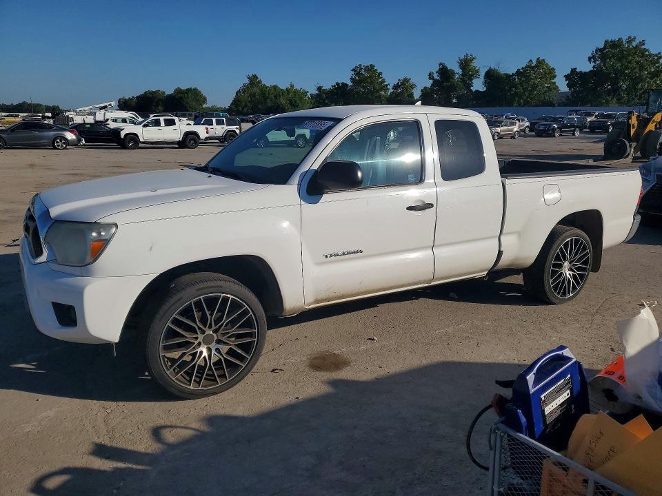 2014 Toyota Tacoma Base