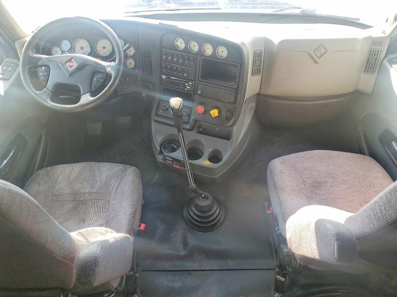 2016 International Prostar Semi Truck