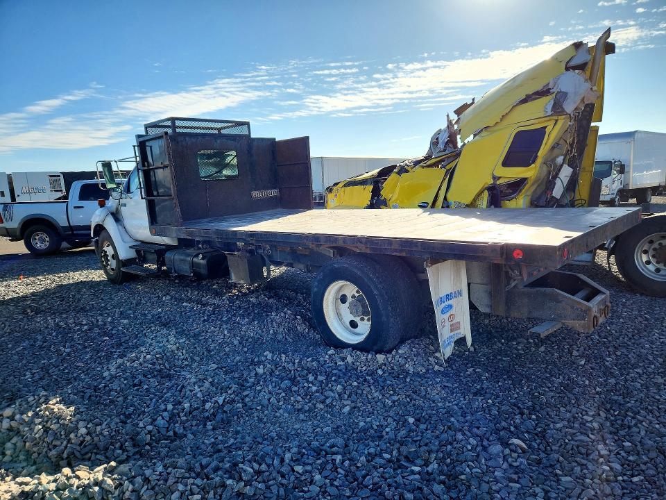 2004 Ford F650 Super