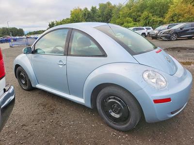 2010 Volkswagen New Beetle