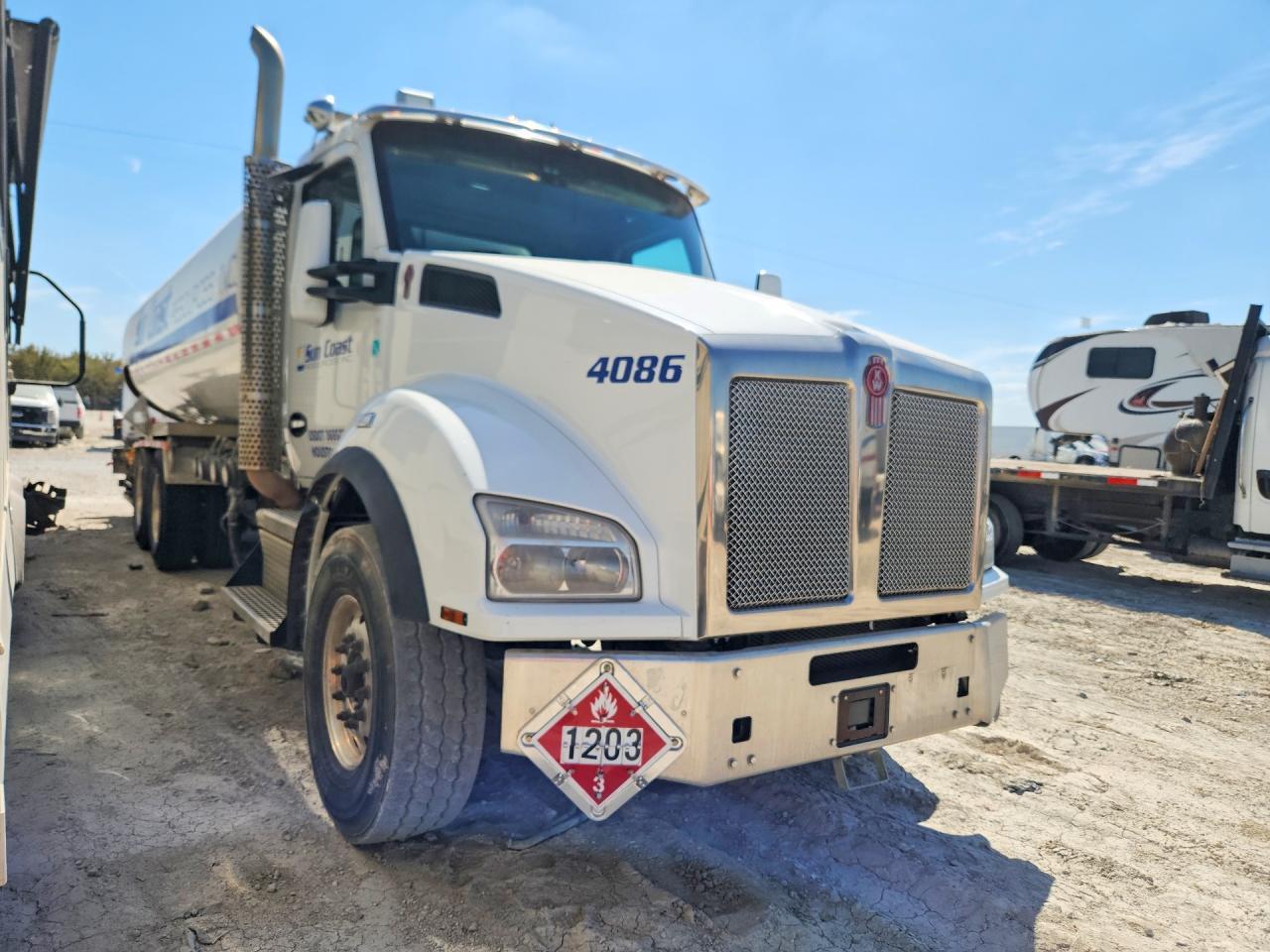 2019 Kenworth Construction T880
