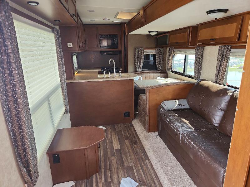 2016 Highland Ridge Light Camper