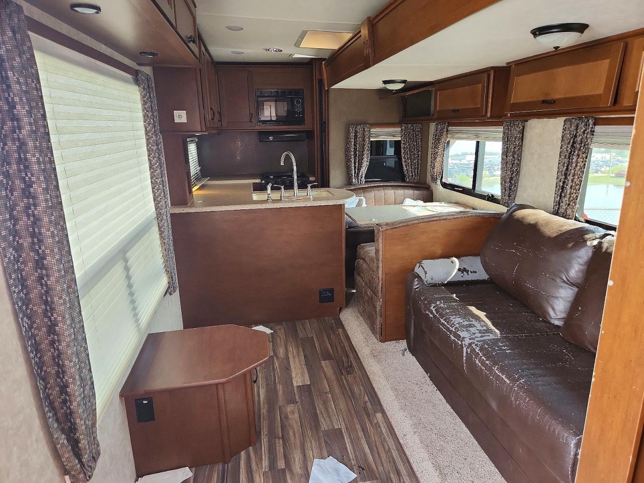 2016 Highland Ridge Light Camper