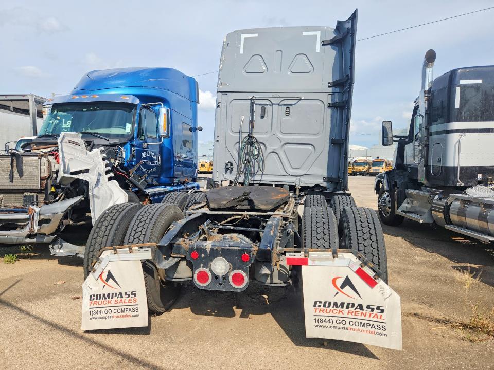 2023 Freightliner Cascadia 126 Semi Truck