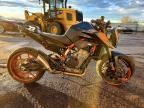 2022 KTM 890 Duke R