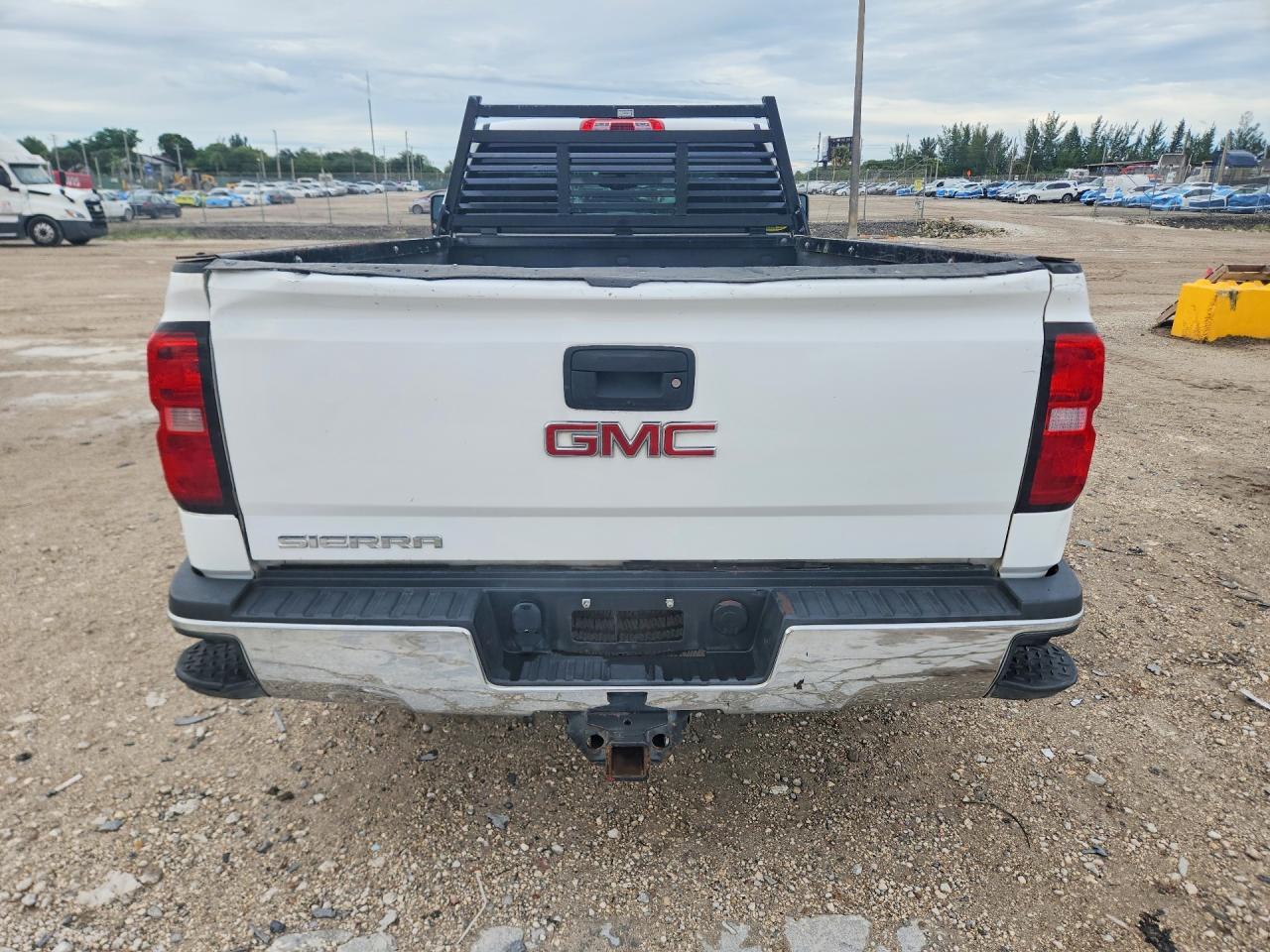 2016 Chevrolet Silverado C2500 Heavy Duty