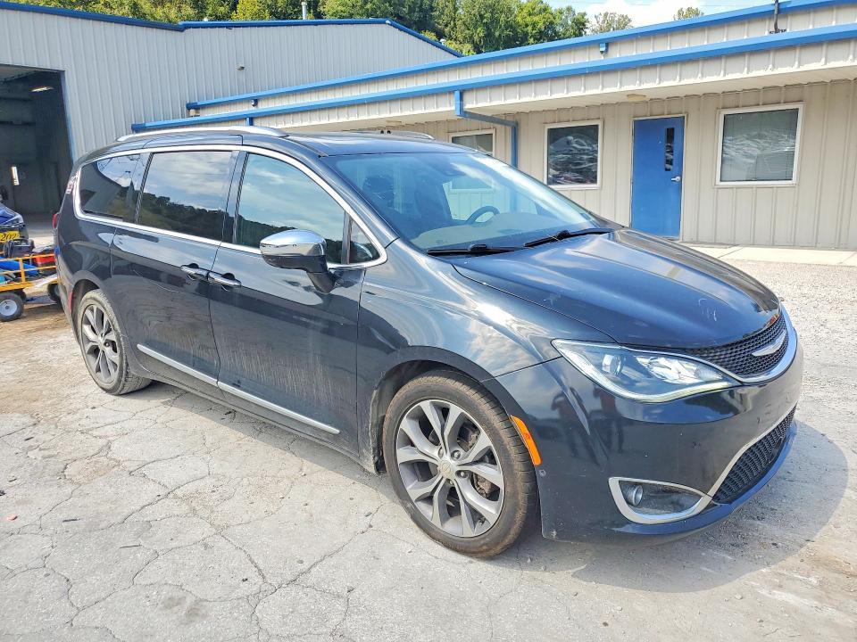 2018 Chrysler Pacifica Limited