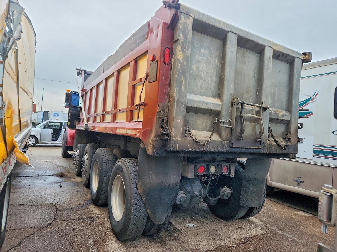 1996 Peterbilt 357 Dump Truck