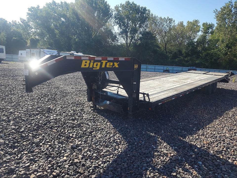 2021 Big Tex 16GN-28BK+5MR Equipment Trailer