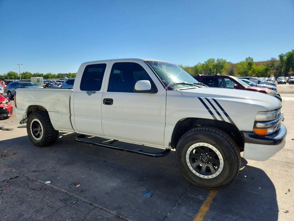 2002 Chevrolet Silverado C1500