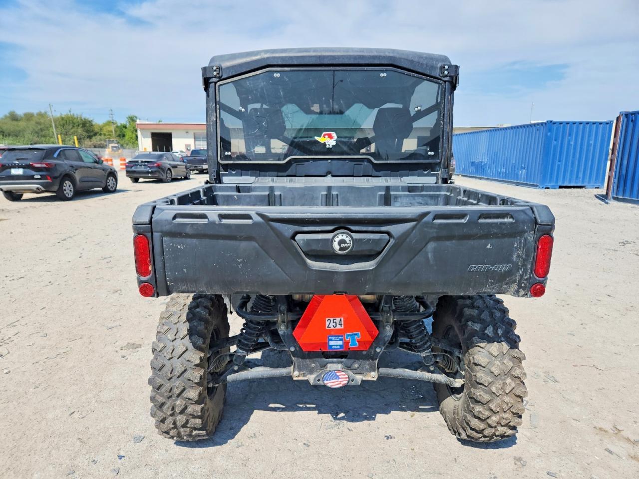 2023 Can-Am Defender Utility Vehicle