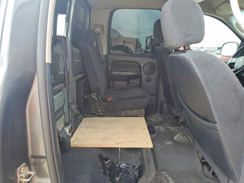 2004 Dodge RAM 2500 ST