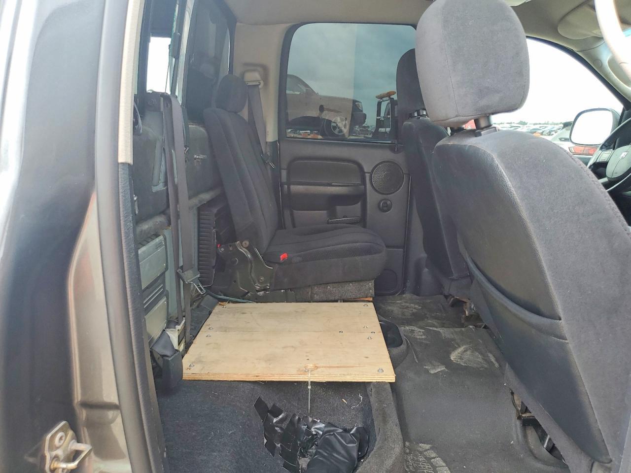2004 Dodge RAM 2500 ST