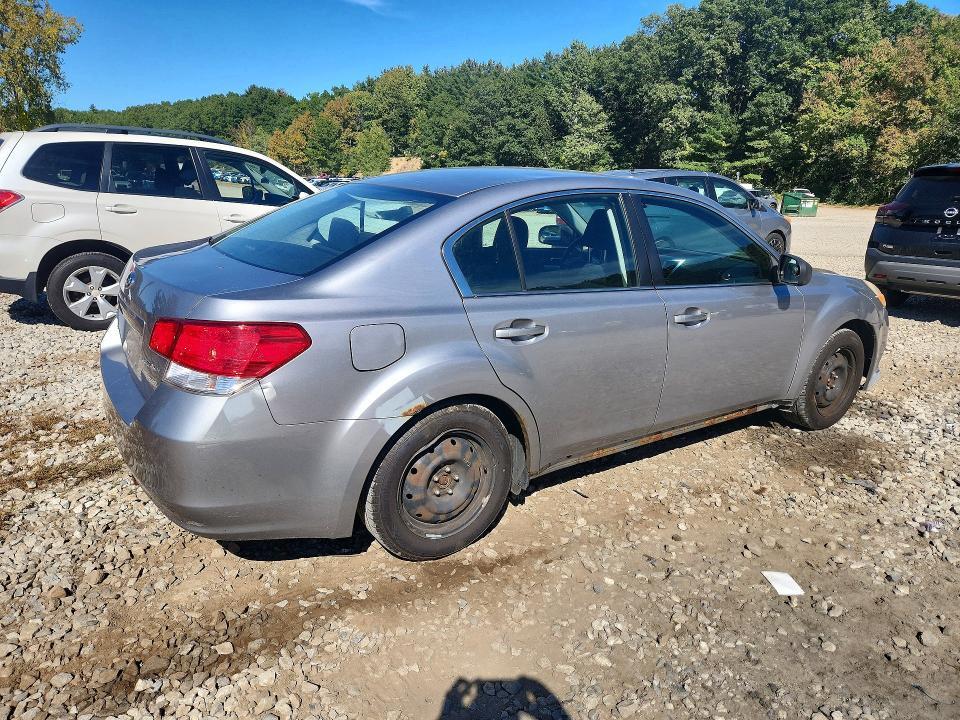 2010 Subaru Legacy 2.5i