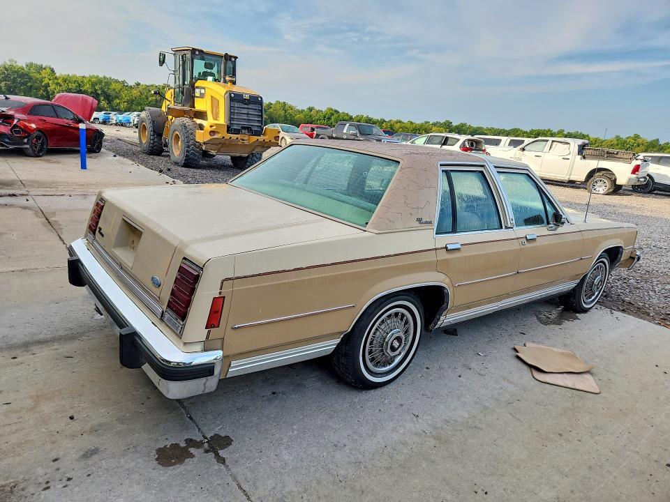 1985 Ford Ltd Crown Victoria