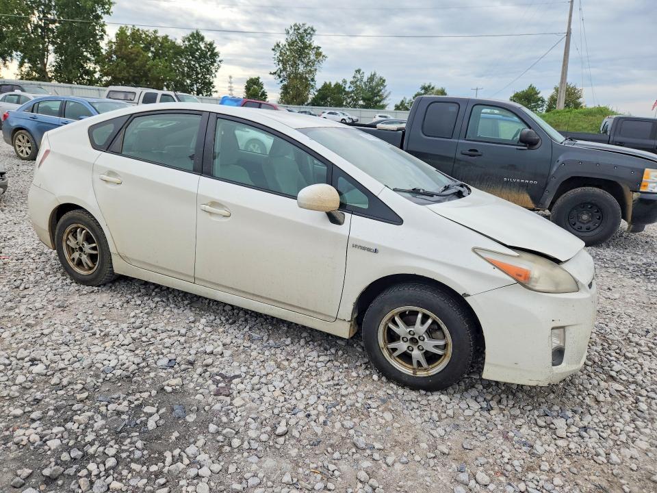 2010 Toyota Prius III