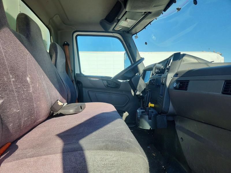 2019 International MV607 BOX Truck