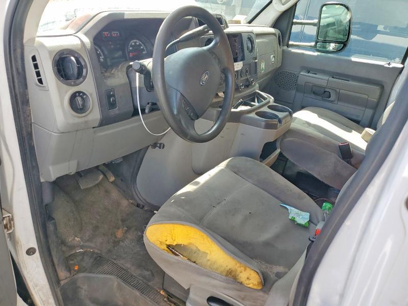 2016 Ford E350 BOX Truck